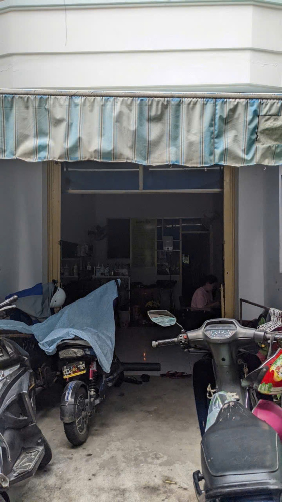 Bán nhà 2 tầng mặt tiền Kiến Thiết trung tâm Nha...