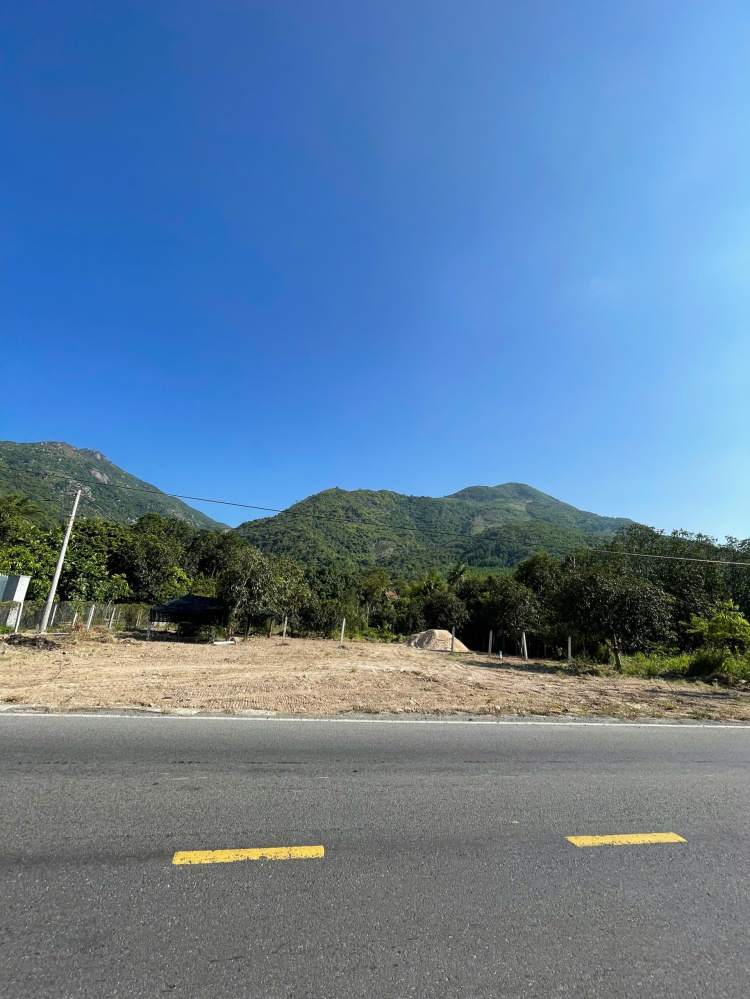 Bán đất mặt tiền Tỉnh Lộ 3 ngang 29m cách biển Nha...