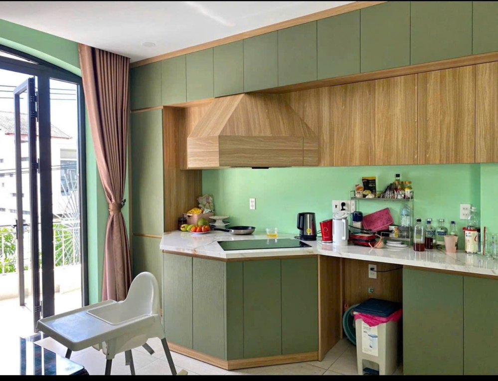 Bán nhà 4 tầng mặt tiền Lê Chân trung tâm phố Nha...