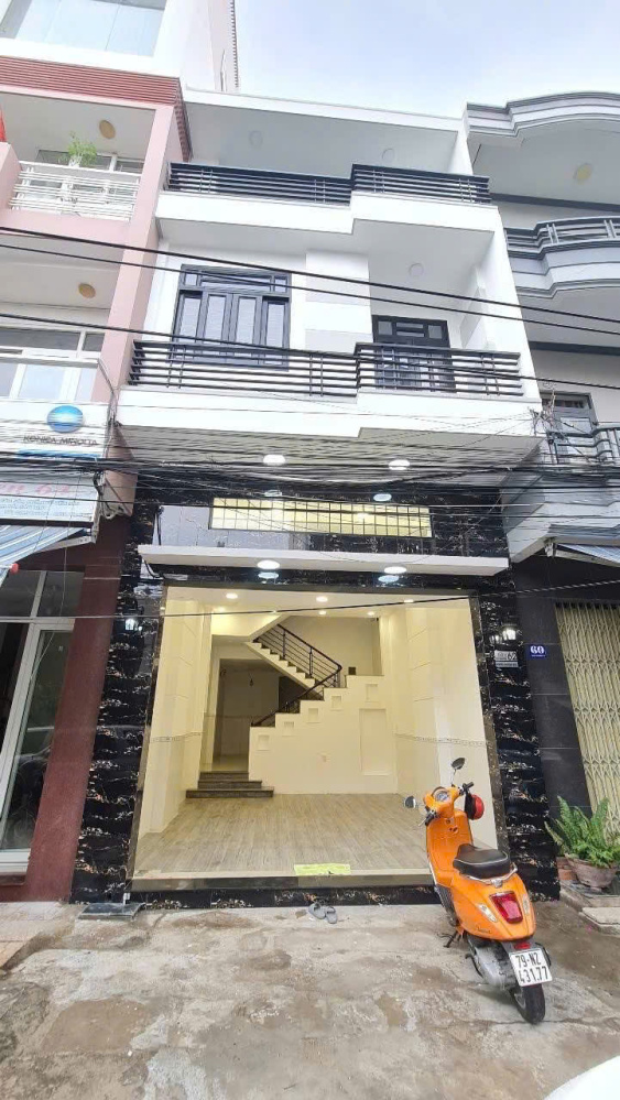 Bán nhà mặt tiền Trần Khánh Dư, p. Tân Tiến, tp....