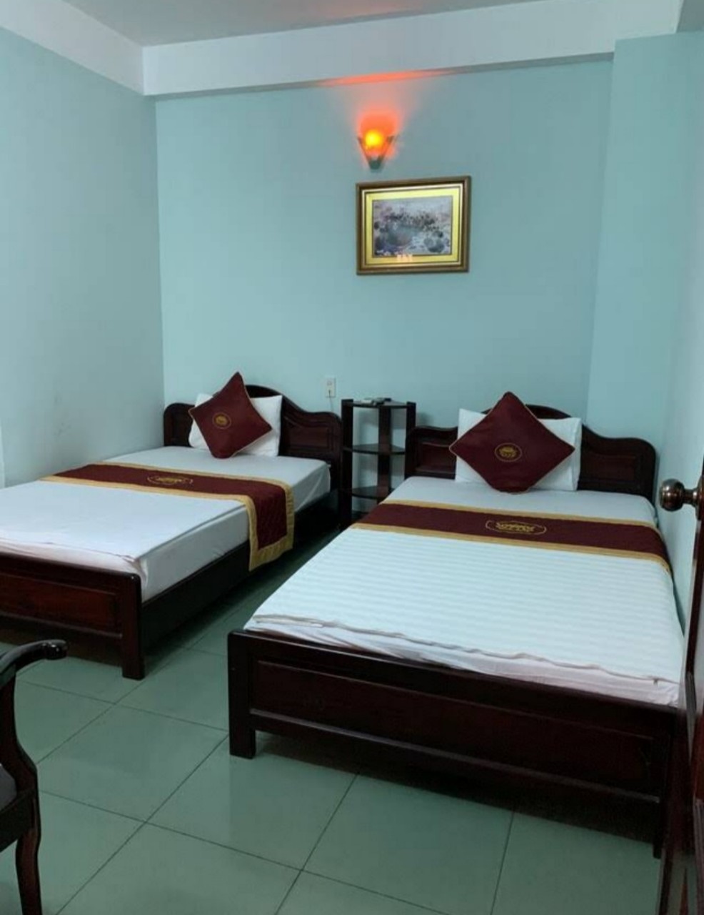 Bán khách sạn 6 tầng có thang máy mặt tiền Yersin, p. Phương Sài, tp Nha Trang