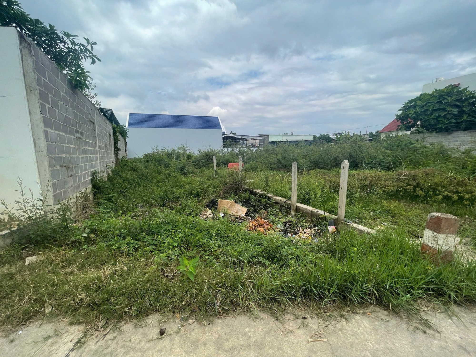 Bán đất đường xe hơi Võ Dõng( P. Tây Nha Trang )