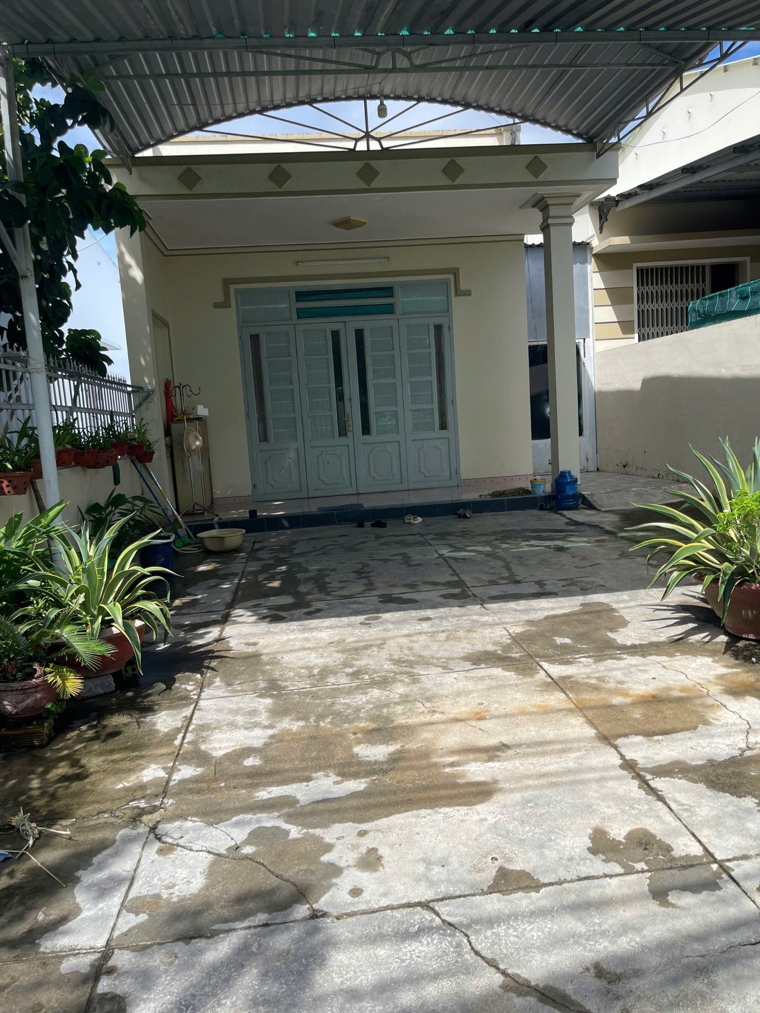 Bán nhà mặt tiền đường Cầu Ké cách 23/10 tầm 250m