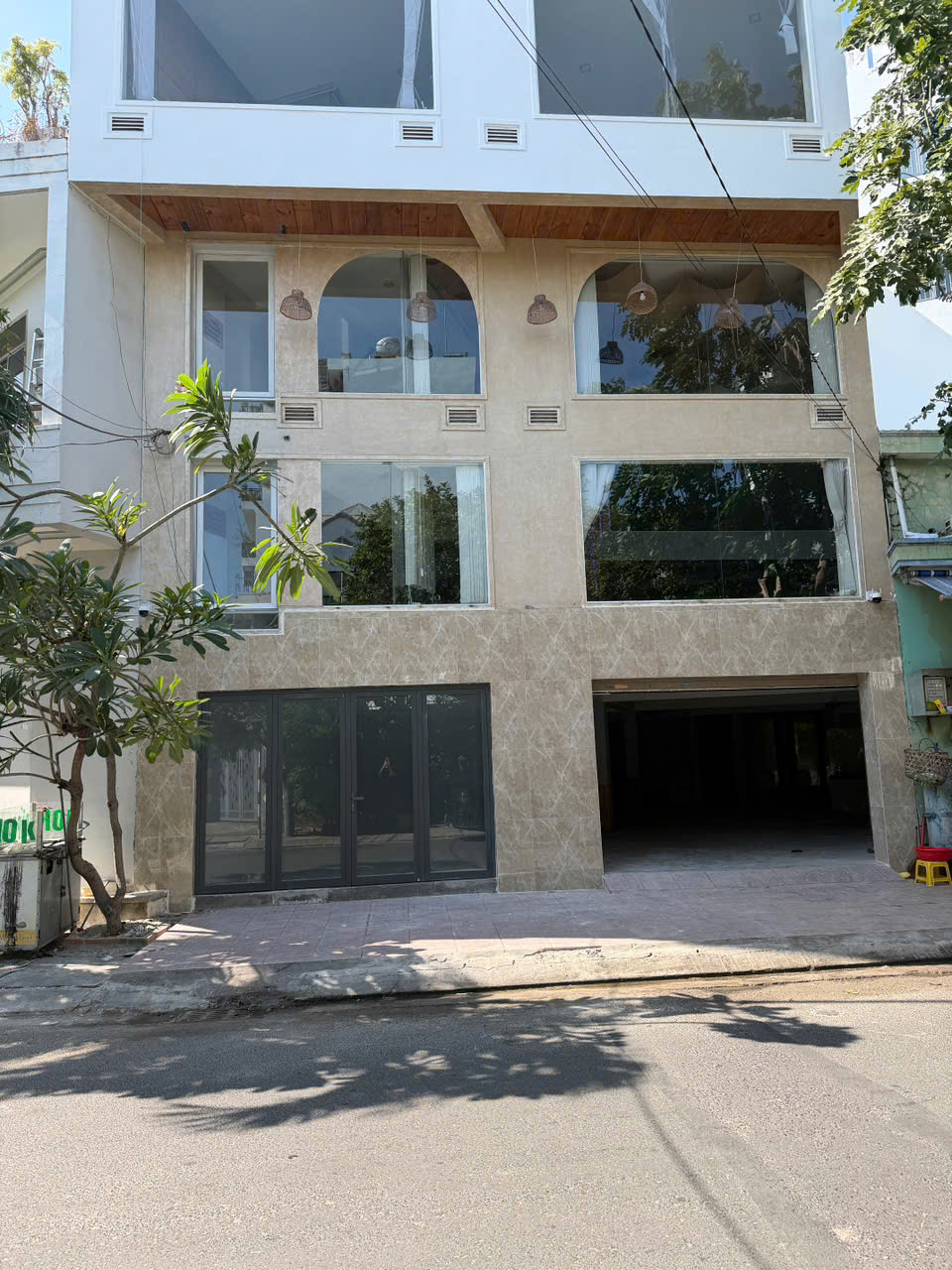 Nhà mặt tiền đường Âu Cơ, p. Tân Tiến, tp.   Nha Trang