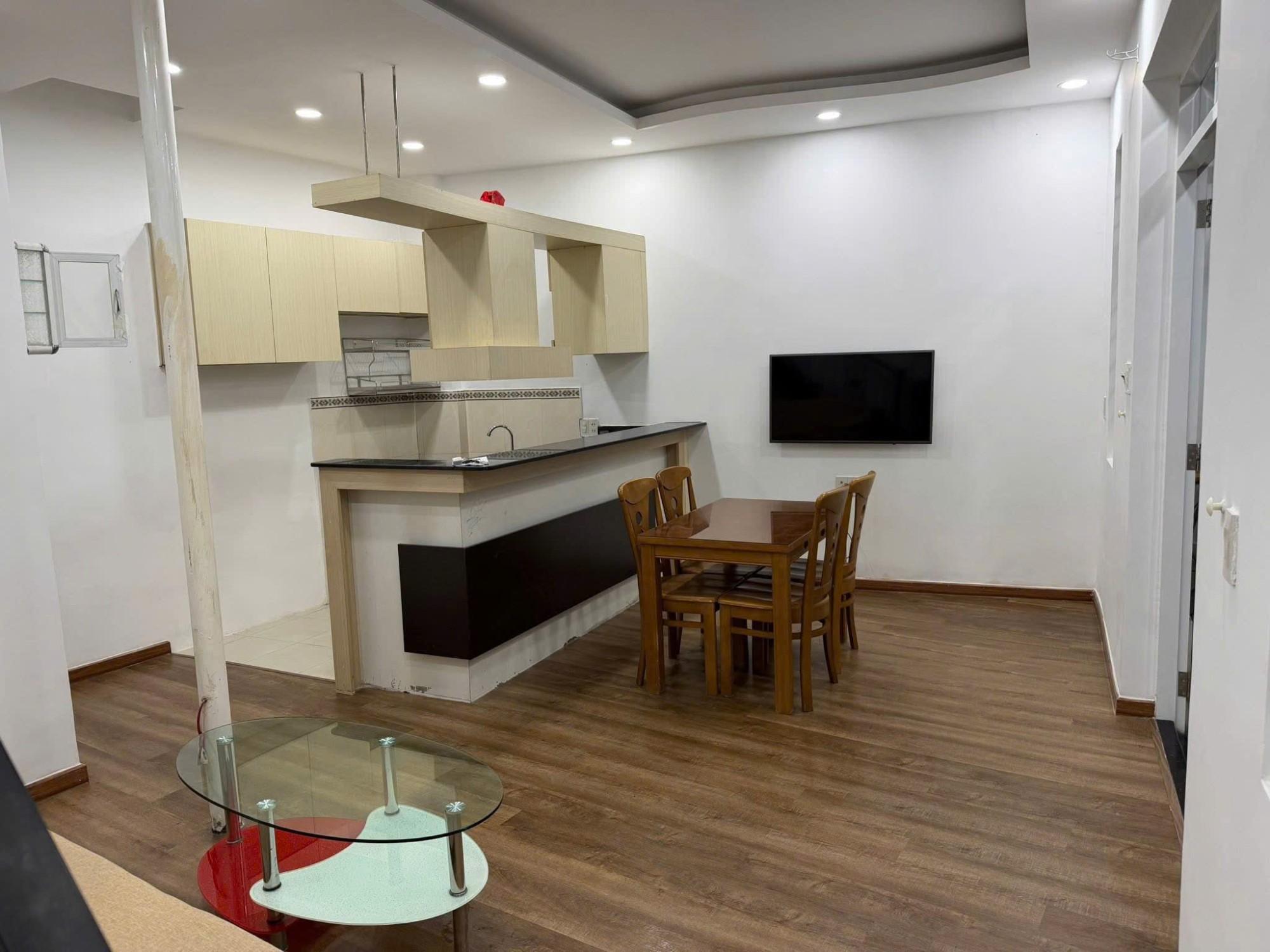 Bán nhà đẹp 1 trệt 1 lầu hẻm 3m cách chợ Phương Sài 50m