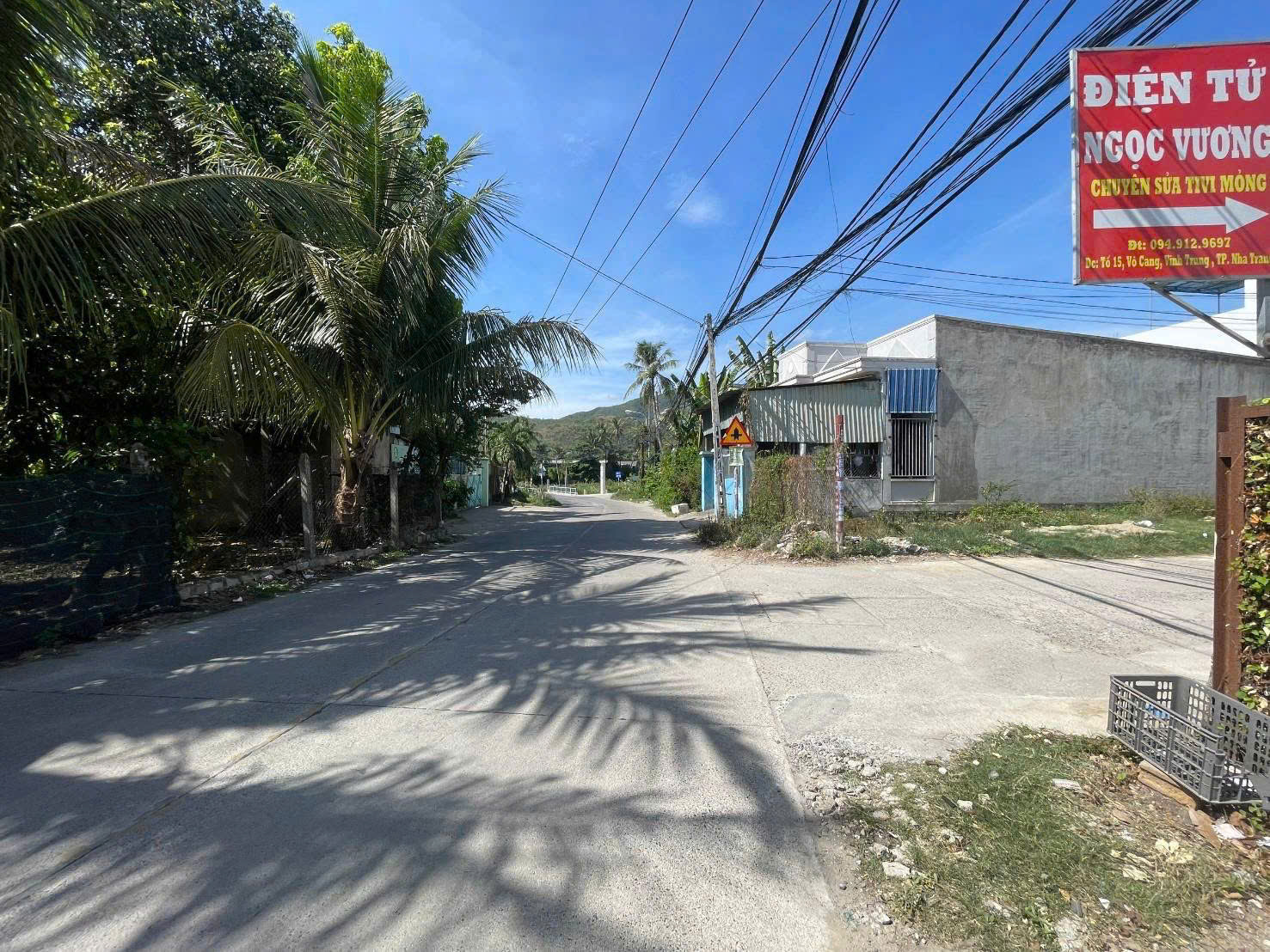 Bán đất 2 mặt tiền đường xe hơi Vĩnh Trung, p. Tây Nha Trang