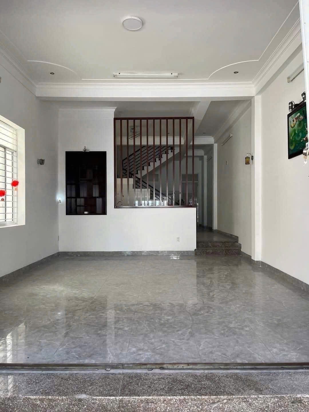 Bán nhà 2 tầng mặt tiền Đồng Nai khu kinh doanh sầm uất ngang 5m