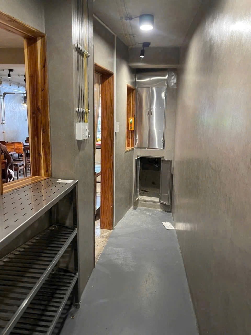 BÁN  SHOPHUOSE  mặt tiền Hoàng Hoa Thám cách biển Nha Trang 99m