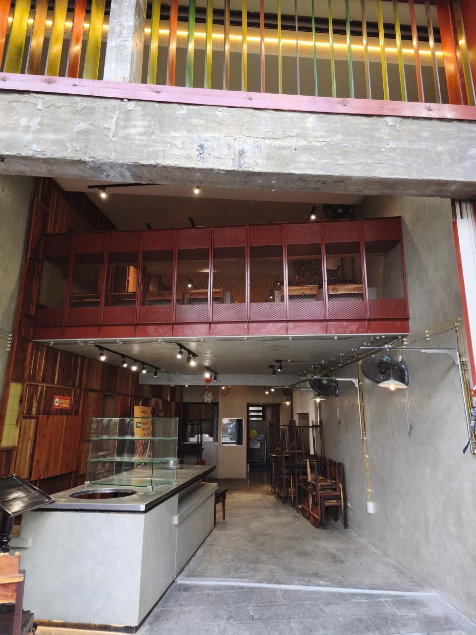 BÁN  SHOPHUOSE  mặt tiền Hoàng Hoa Thám cách biển Nha Trang 99m