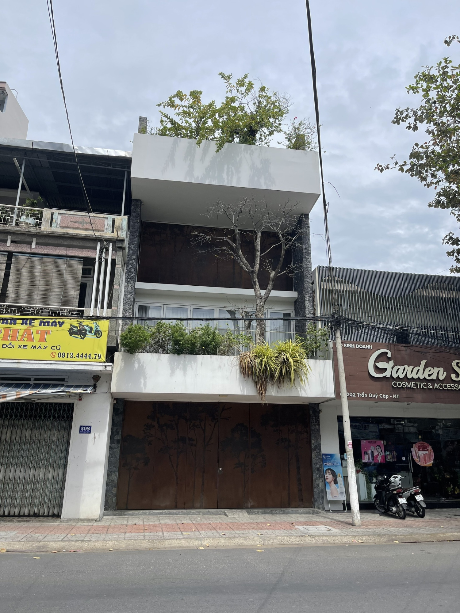 🏡Bán Vila đẹp mặt tiền đường Trần Quý Cáp cách biển Nha Trang 5 phút di chuyển