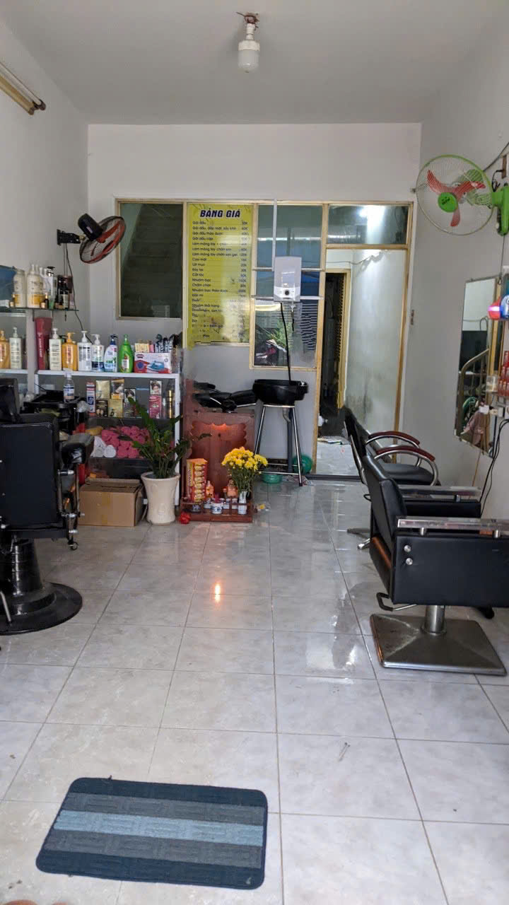 Bán nhà 2 tầng mặt tiền Kiến Thiết trung tâm Nha Trang