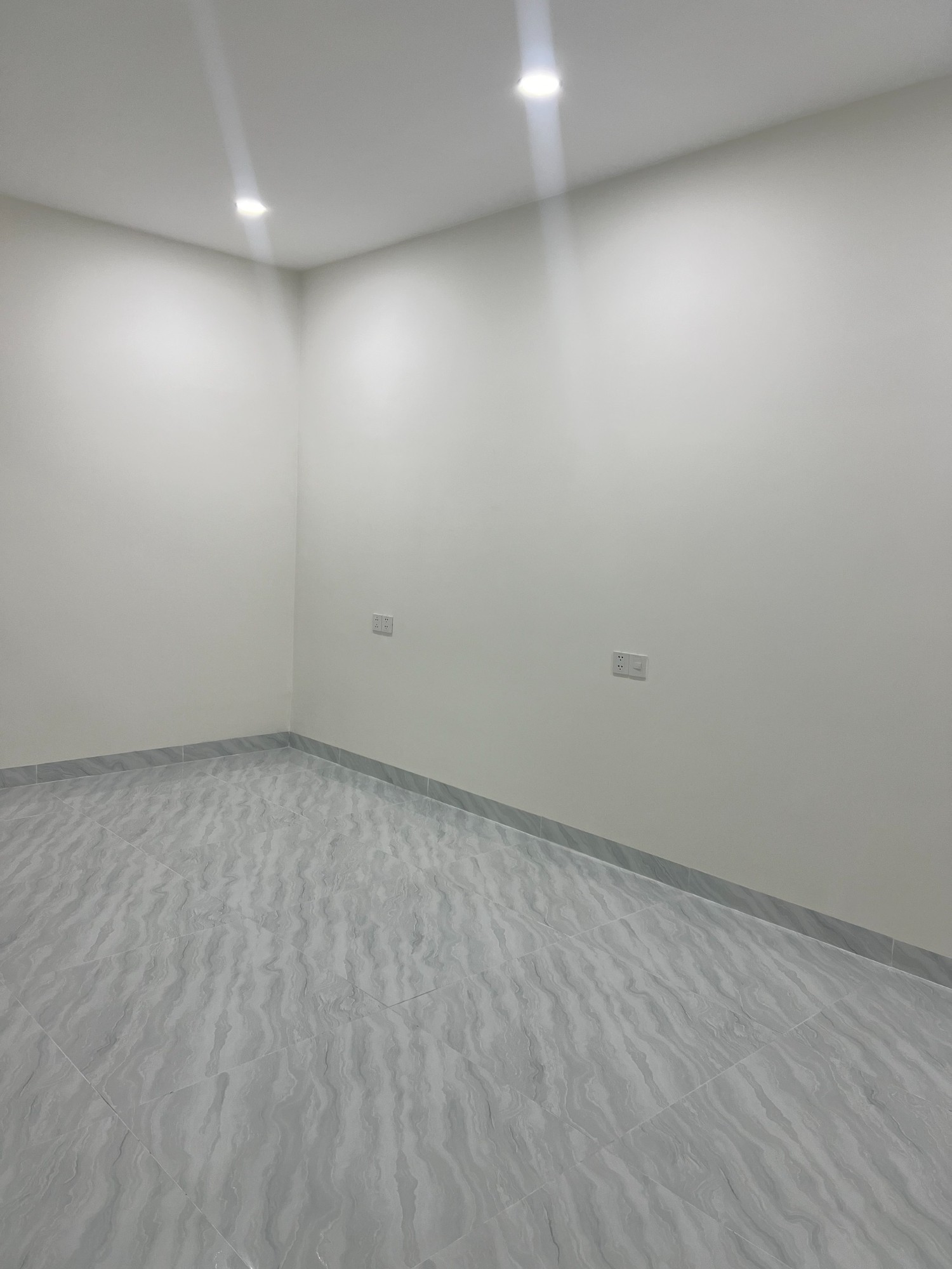 Bán nhà 1 trệt 2 lầu đường Điện Biên Phủ cách biển Nha Trang 500m