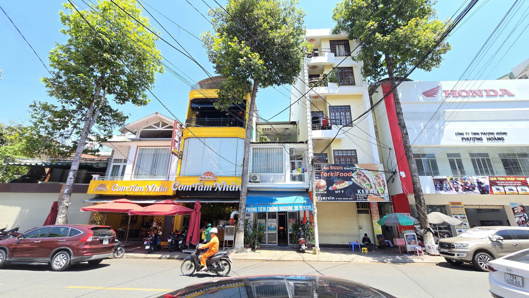 Bán khách sạn 6 tầng có thang máy mặt tiền Yersin, p. Phương Sài, tp Nha Trang