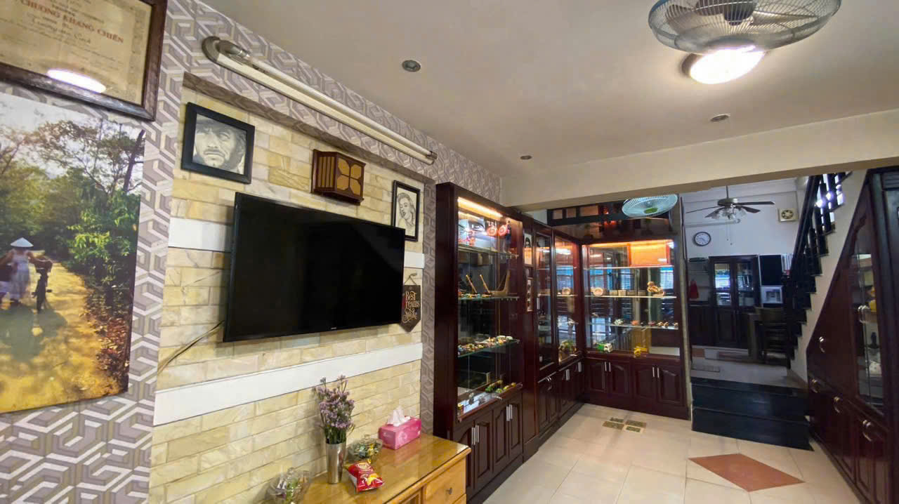 🏡Bán nhà hẻm xe hơi đường Quang Trung cách biển Nha Trang 500m