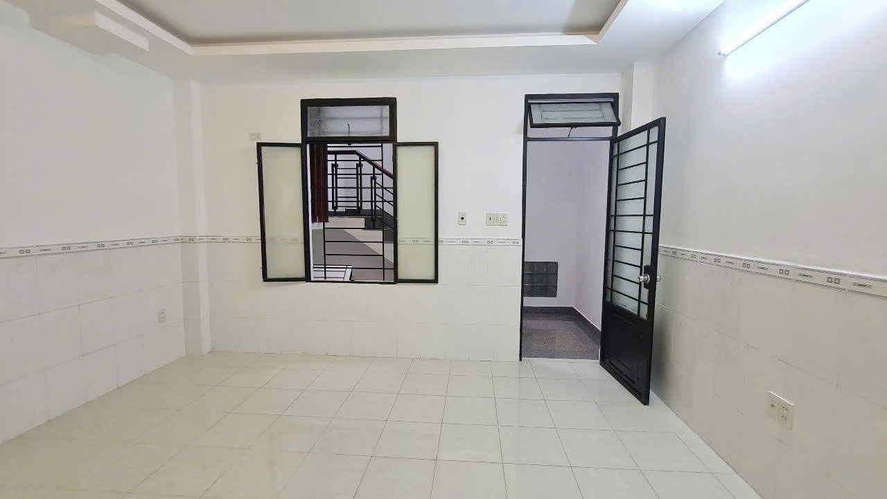 Cho thuê nhà mặt tiền Trần Khánh Dư, p. Tân Tiến, tp. Nha Trang