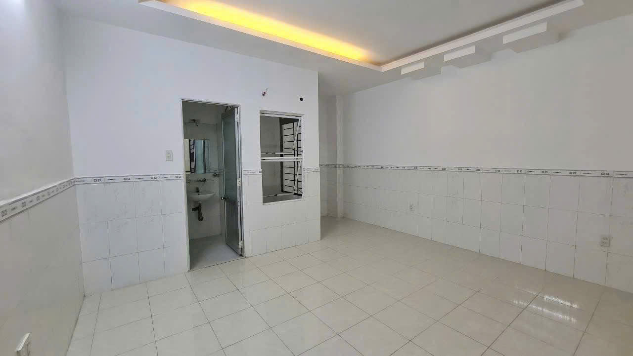 Cho thuê nhà mặt tiền Trần Khánh Dư, p. Tân Tiến, tp. Nha Trang