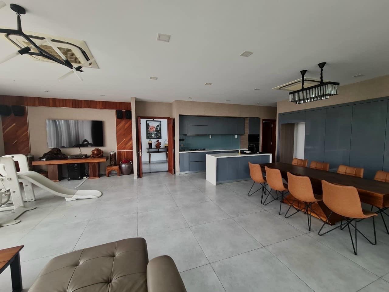 Bán nhà góc 2 mặt tiền Trần Nhật Duật trung tâm Nha Trang