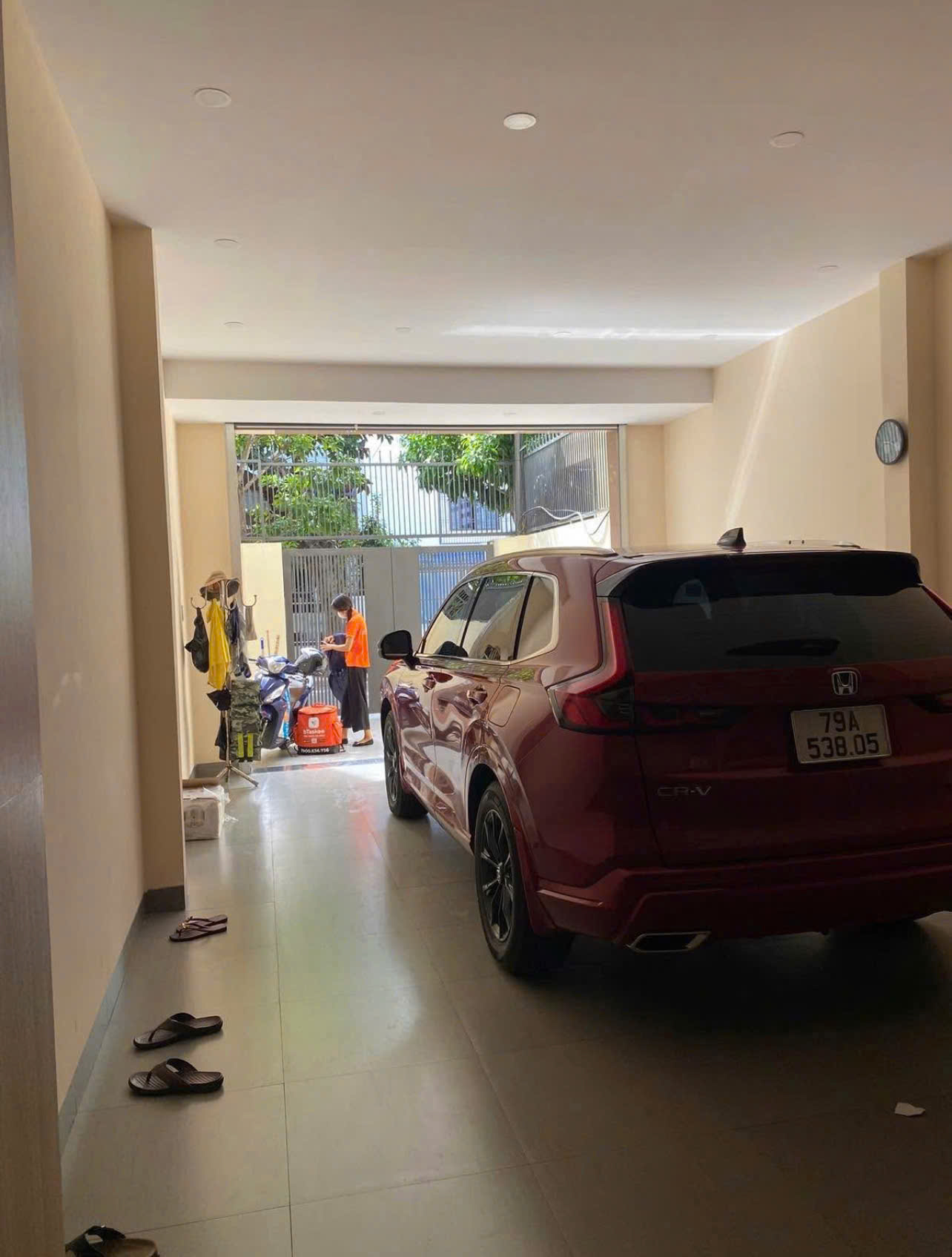 Bán nhà 4 tầng mặt tiền Lê Chân trung tâm phố Nha Trang có thang máy