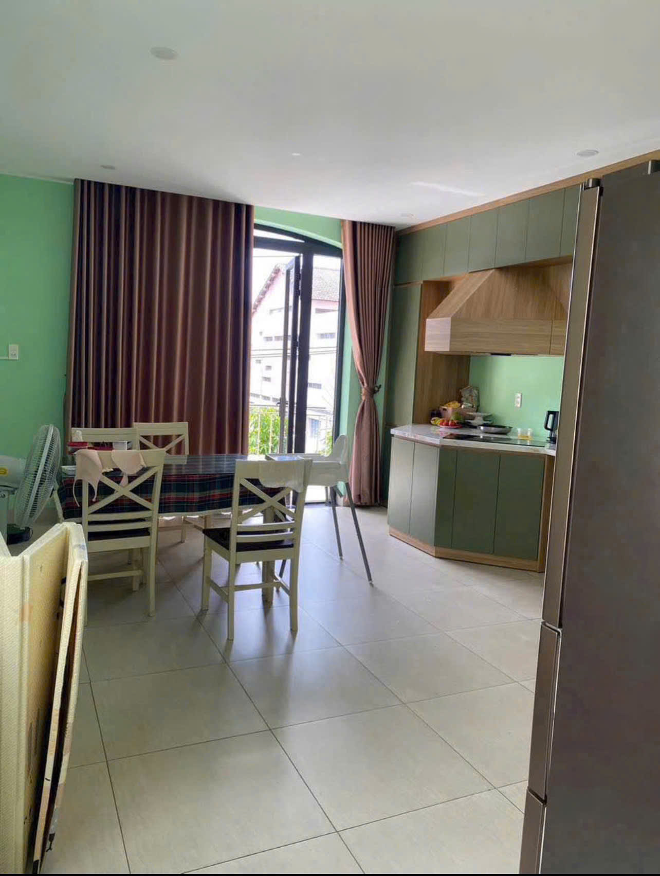 Bán nhà 4 tầng mặt tiền Lê Chân trung tâm phố Nha Trang có thang máy