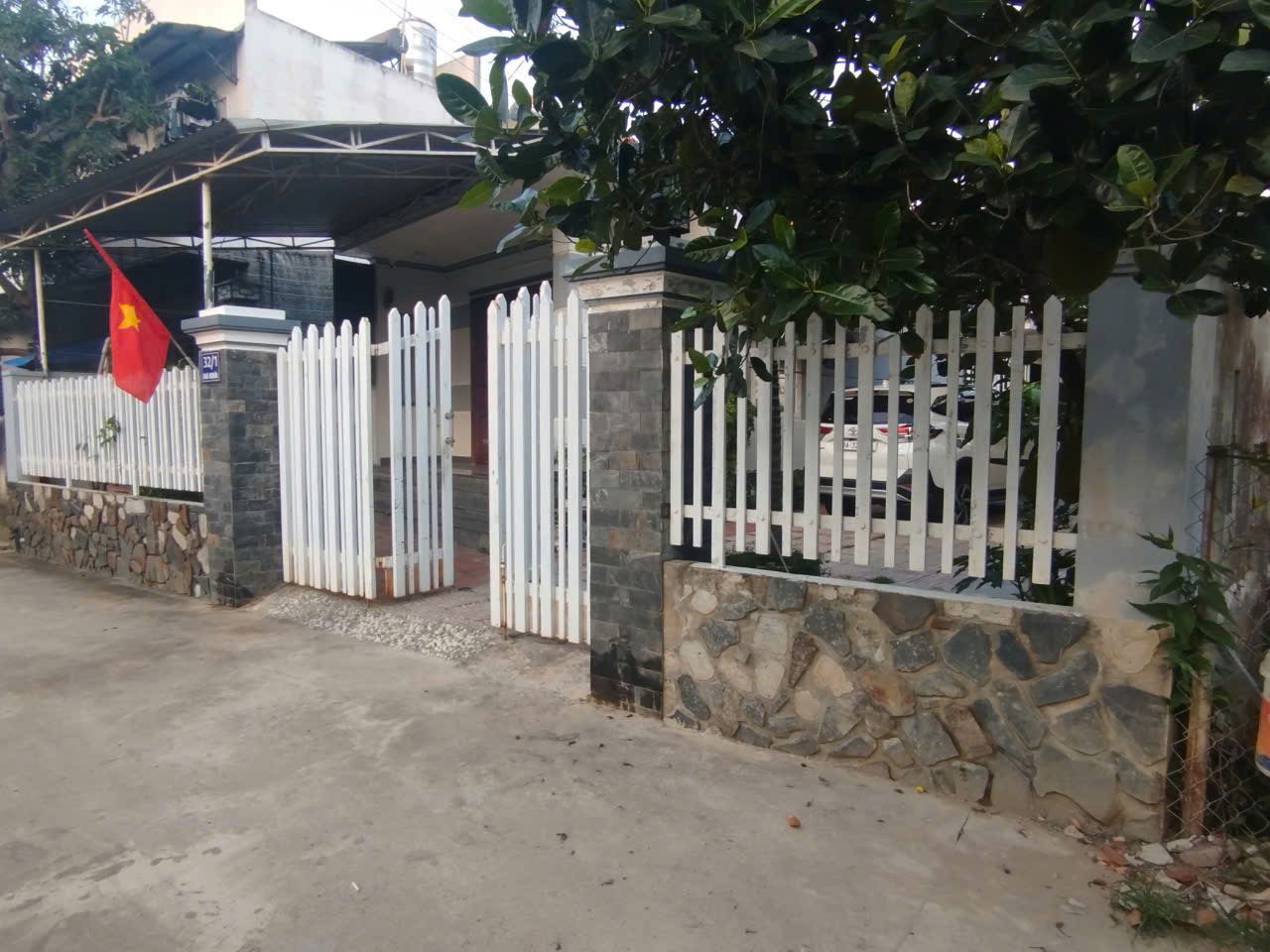 Bán nhà vườn đường xe hơi p. Tây Nha Trang ( Vĩnh Thạnh ) ngang 11m