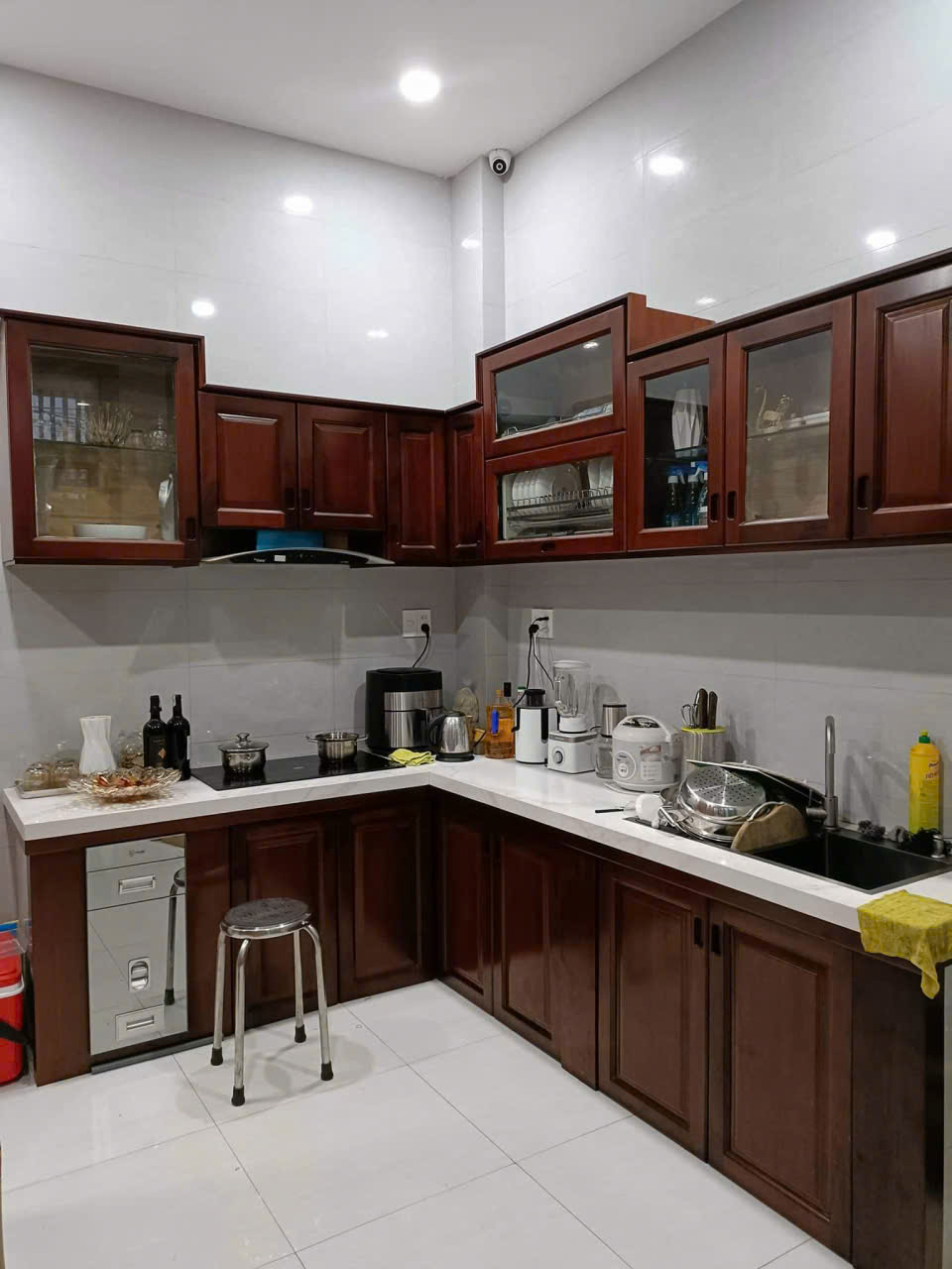 Bán nhà 4 tầng góc 2 mặt tiền đường Thuỷ Xưởng cách biển Nha Trang 5 phút di chuyển