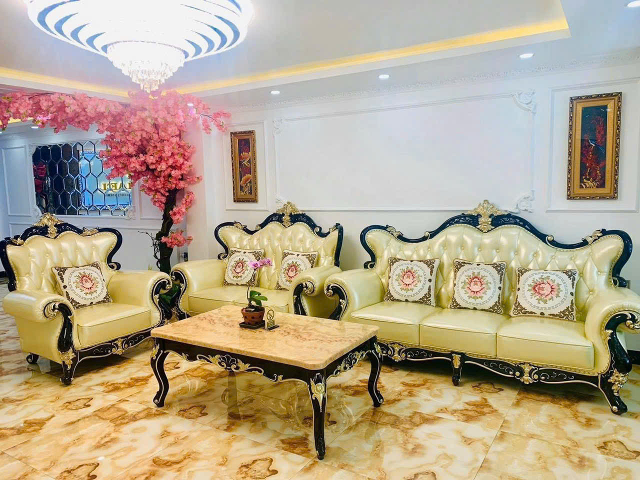 🌈 Bán khách sạn Đẹp 7 Tầng Mặt Tiền đường Trần Văn Ơn cách biển Nha Trang 3 phút đi bộ